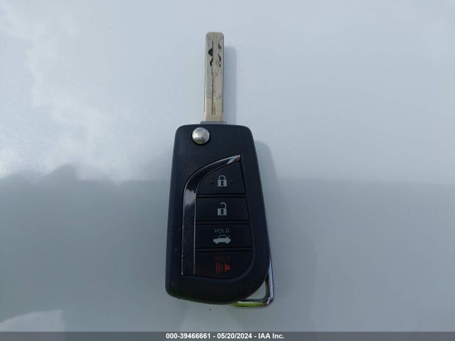Toyota CAMRY LE 2020 4T1C11AK6LU329794 Image 11