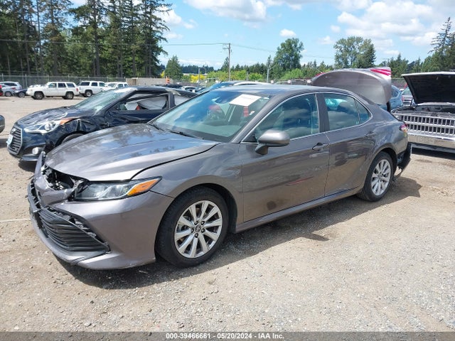 Toyota CAMRY LE 2020 4T1C11AK6LU329794 Image 2