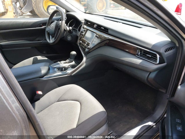 Toyota CAMRY LE 2020 4T1C11AK6LU329794 Image 5