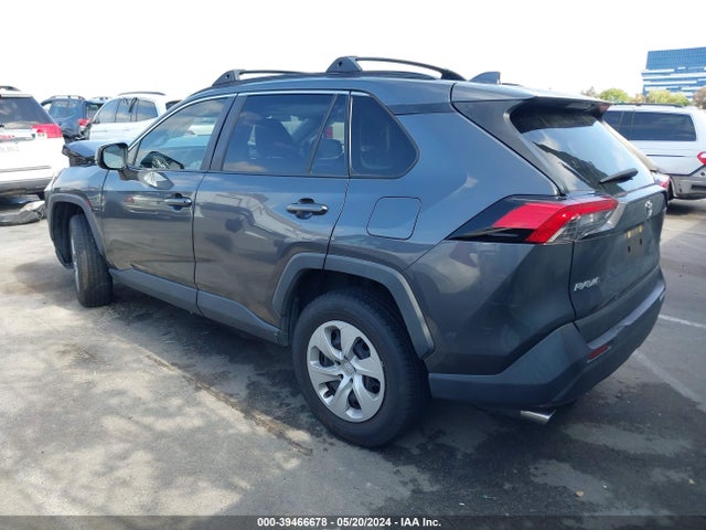 Toyota RAV4 LE 2019 JTMH1RFVXKD509645 Image 3