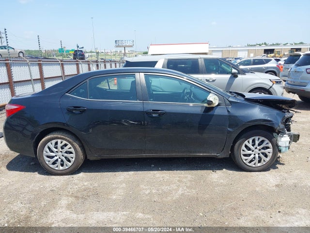 Toyota COROLLA LE 2018 5YFBURHE3JP755636 Image 14