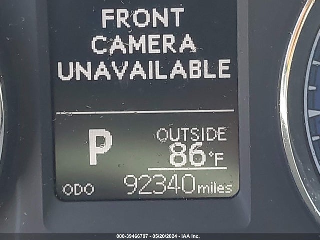 Toyota COROLLA LE 2018 5YFBURHE3JP755636 Image 16