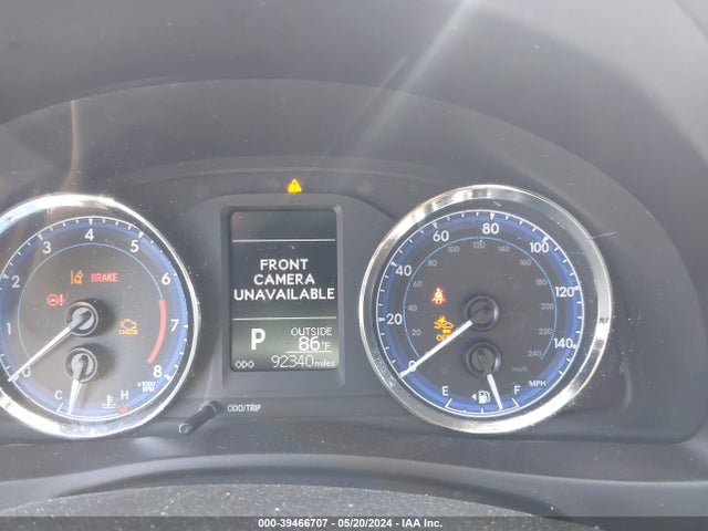 Toyota COROLLA LE 2018 5YFBURHE3JP755636 Image 7