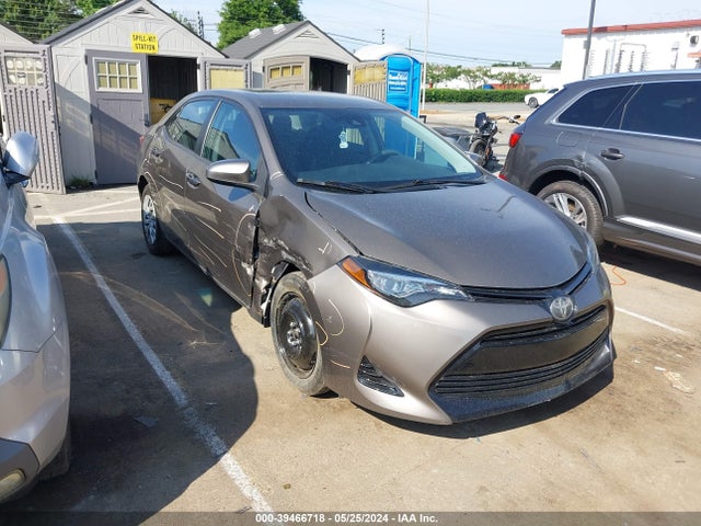 Toyota COROLLA LE 2019 5YFBURHE0KP858658 Image 1
