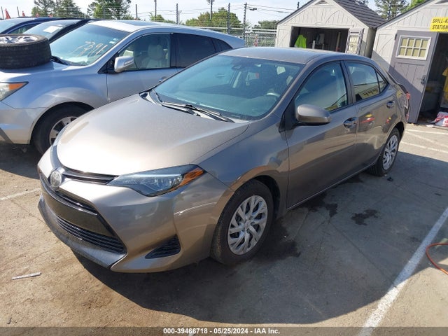 Toyota COROLLA LE 2019 5YFBURHE0KP858658 Image 2