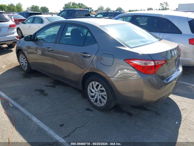 Toyota COROLLA LE 2019 5YFBURHE0KP858658 Image 3
