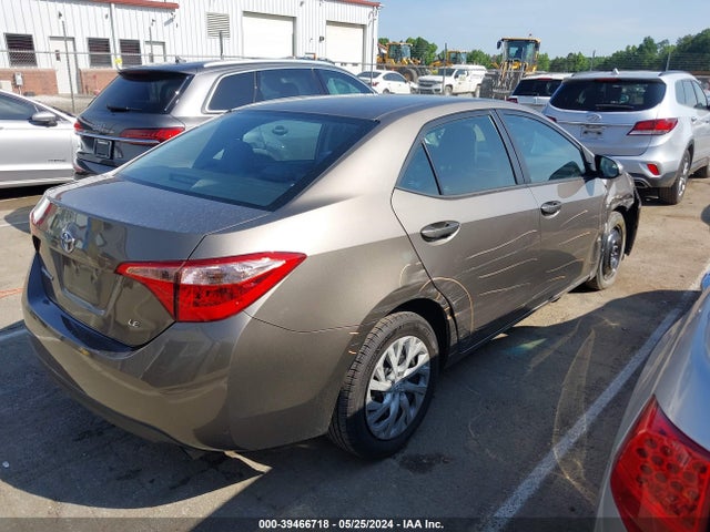 Toyota COROLLA LE 2019 5YFBURHE0KP858658 Image 4