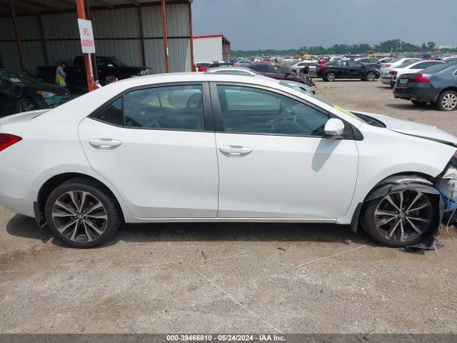 Toyota COROLLA SE 2017 5YFBURHE5HP596418 Image 13