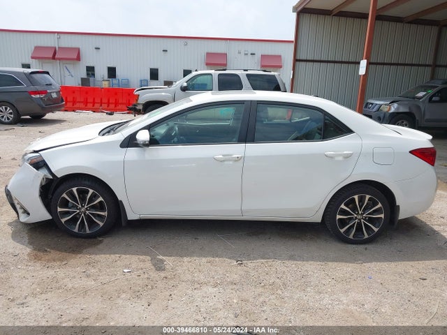 Toyota COROLLA SE 2017 5YFBURHE5HP596418 Image 14