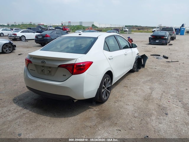 Toyota COROLLA SE 2017 5YFBURHE5HP596418 Image 4