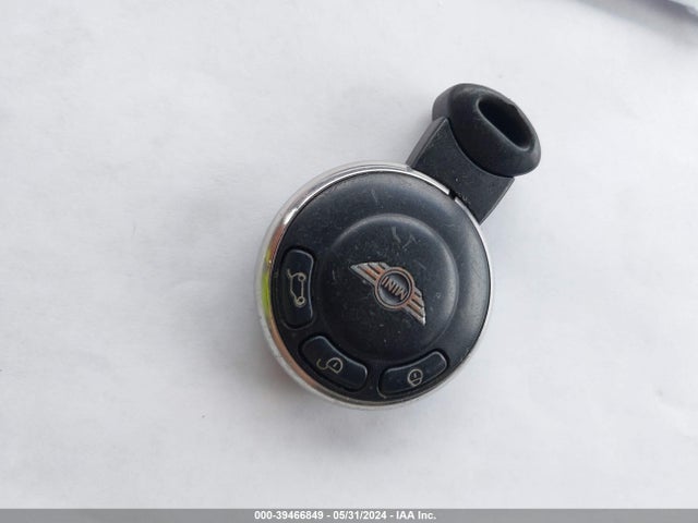 2009 MINI COOPER S WMWMF73519TW87109 Photo 10