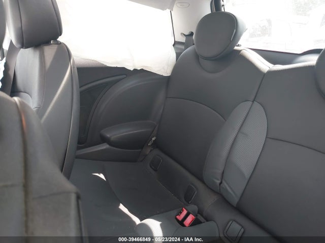 2009 MINI COOPER S WMWMF73519TW87109 Photo 7