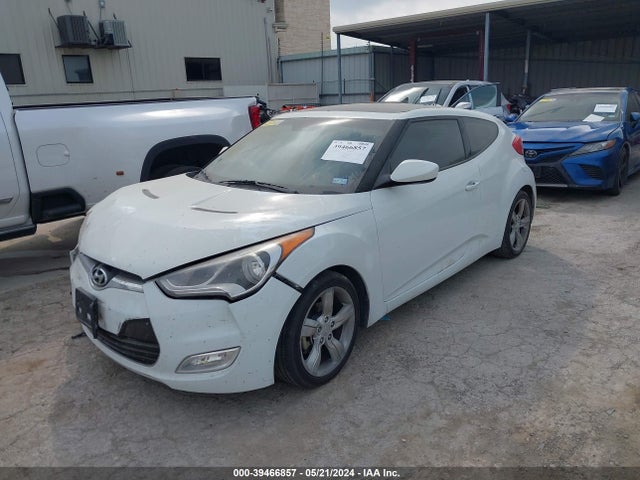 Hyundai Veloster Base W/gray 2014 KMHTC6ADXEU216569 Image 2