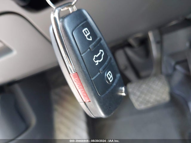 WA1JCCFS2HR011914 Audi Q3 2.0t Premium
