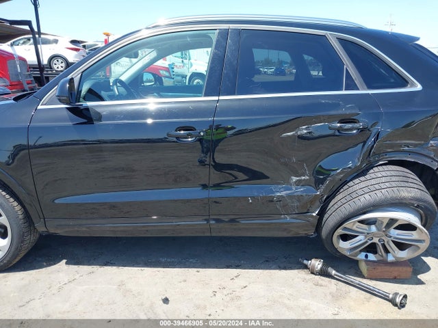 WA1JCCFS2HR011914 Audi Q3 2.0t Premium