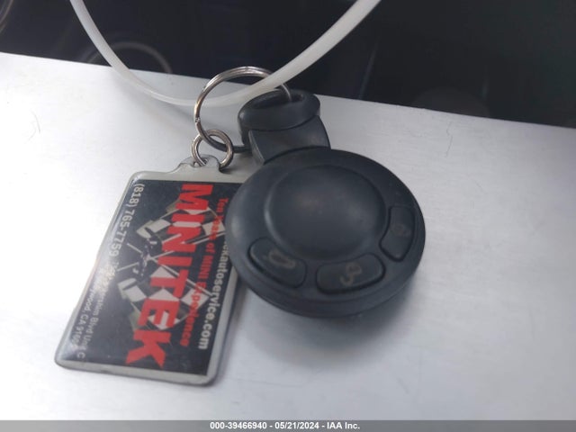 2009 MINI COOPER WMWMF33549TW70992 Photo 10