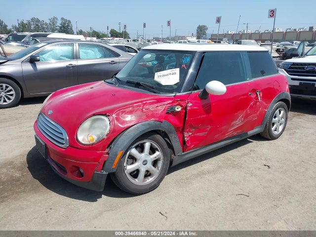 2009 MINI COOPER WMWMF33549TW70992 Photo 1