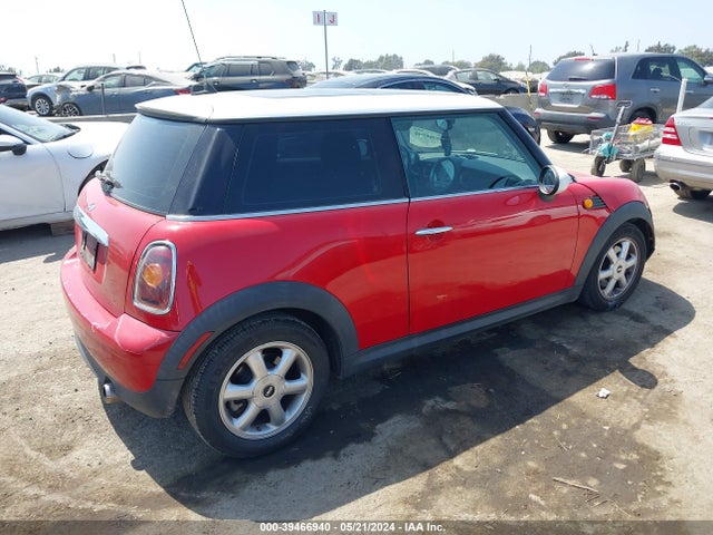 2009 MINI COOPER WMWMF33549TW70992 Photo 3