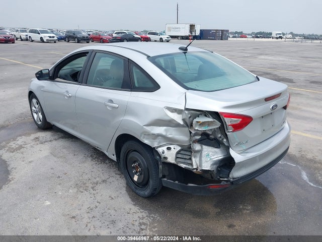 Ford FOCUS SE 2014 1FADP3F28EL349099 Image 3