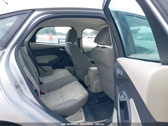Ford FOCUS SE 2014 1FADP3F28EL349099 Image 8