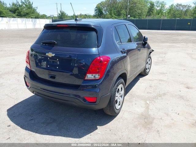 Chevrolet TRAX LS 2019 3GNCJKSB7KL178246 Image 4