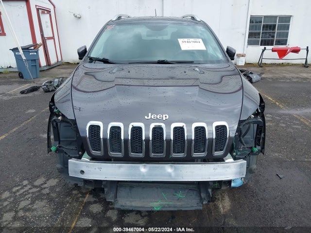 1C4PJLCB3HW662514 Jeep Cherokee Latitude Fwd