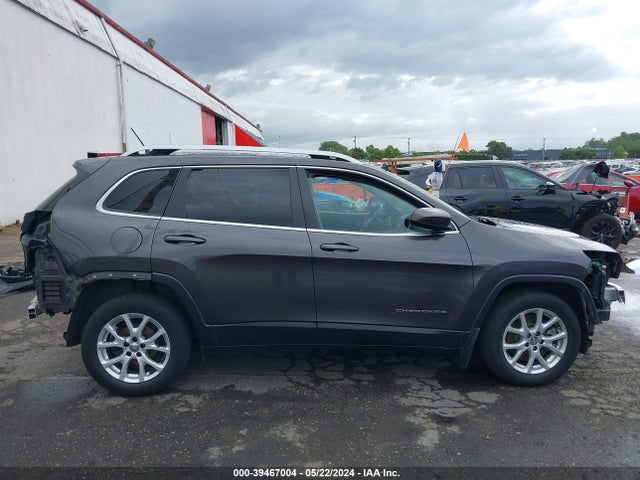 1C4PJLCB3HW662514 Jeep Cherokee Latitude Fwd