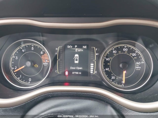 1C4PJLCB3HW662514 Jeep Cherokee Latitude Fwd