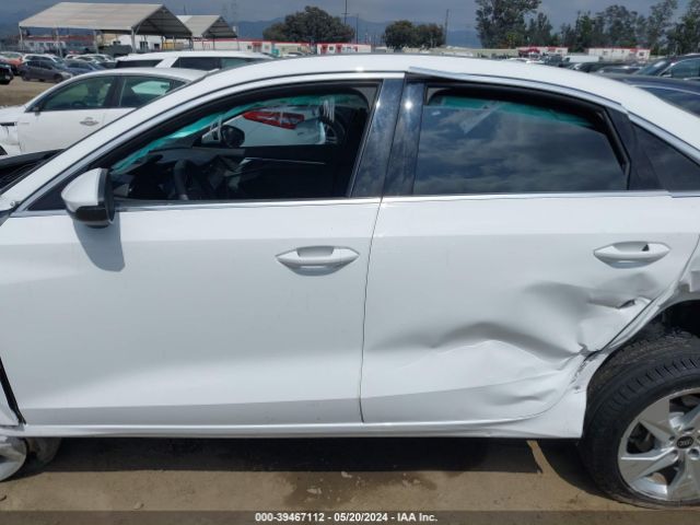 WAUAUDGY2NA095011 Audi A3 Premium 40 Tfsi Front-wheel Drive S Tronic
