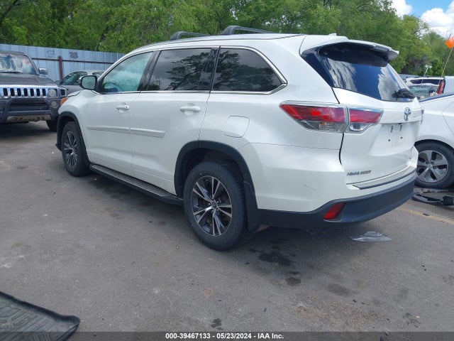 Toyota Highlander Xle V6 2016 5TDJKRFH3GS347734 Image 3