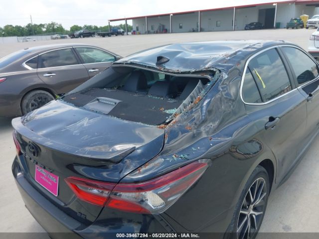 4T1G11AK2RU847072 Toyota CAMRY SE