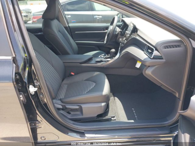 4T1G11AK2RU847072 Toyota CAMRY SE
