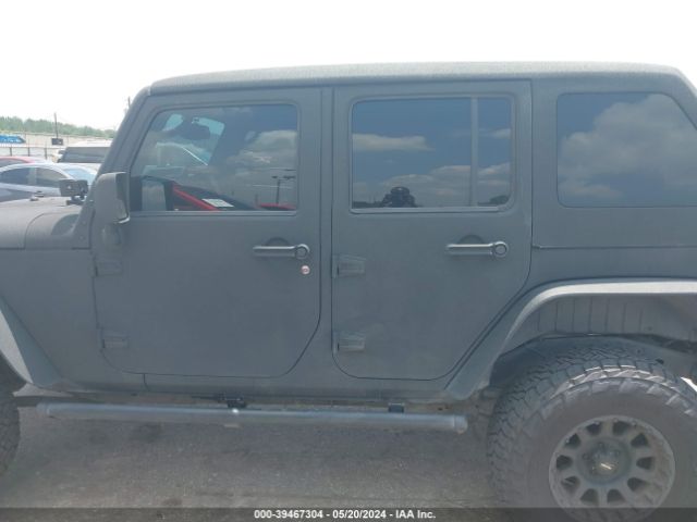 1C4BJWFG7GL215879 Jeep Wrangler Unlimited Rubicon