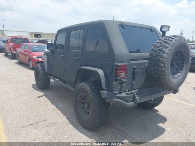 1C4BJWFG7GL215879 Jeep Wrangler Unlimited Rubicon