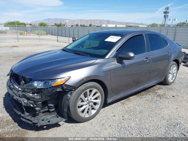 Toyota CAMRY LE 2022 4T1C11AK8NU068090 Image 2