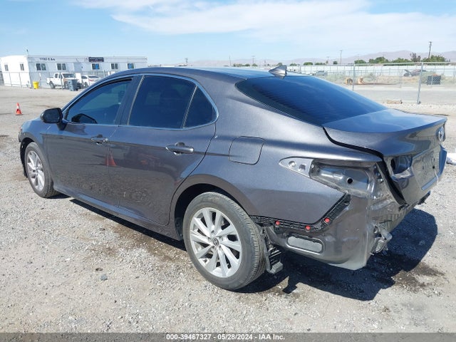 Toyota CAMRY LE 2022 4T1C11AK8NU068090 Image 3