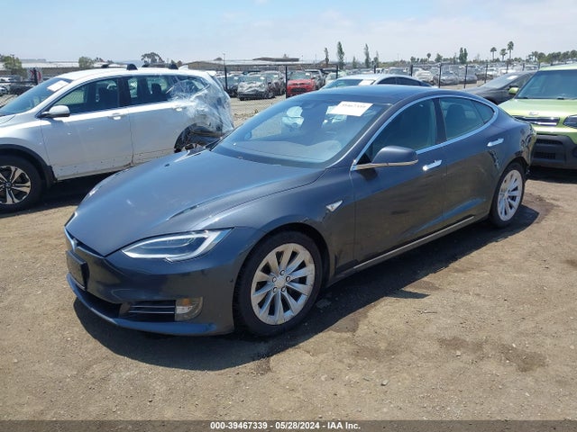 Tesla Model S 60/70/75/85 2016 5YJSA1E11GF157030 Image 2