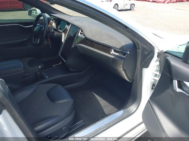 Tesla Model S 60/70/75/85 2016 5YJSA1E11GF160042 Image 5