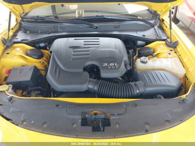 2C3CDXHG7JH156534 Dodge Charger Sxt Plus Rwd