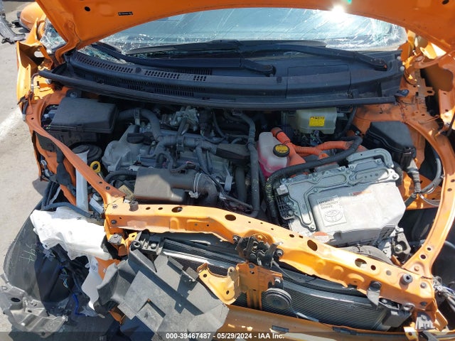 Toyota Prius C Two 2016 JTDKDTB34G1138621 Image 10