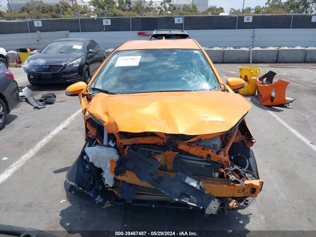 Toyota Prius C Two 2016 JTDKDTB34G1138621 Image 12