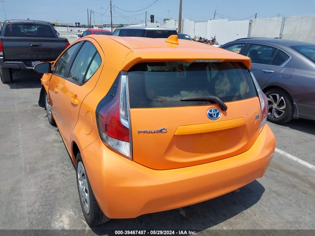 Toyota Prius C Two 2016 JTDKDTB34G1138621 Image 3