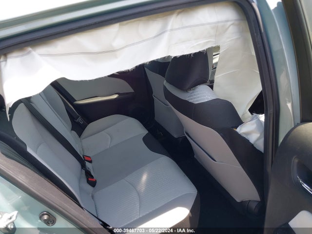 Toyota Prius Two 2017 JTDKBRFU9H3026852 Image 8