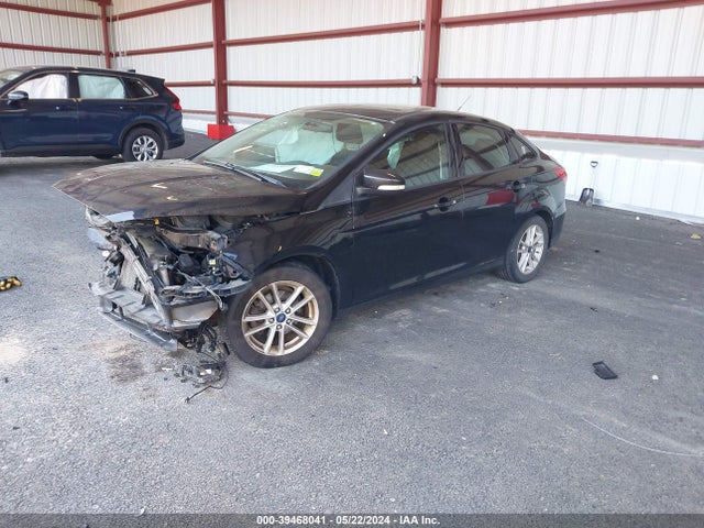 Ford FOCUS SE 2015 1FADP3F22FL200530 Image 2