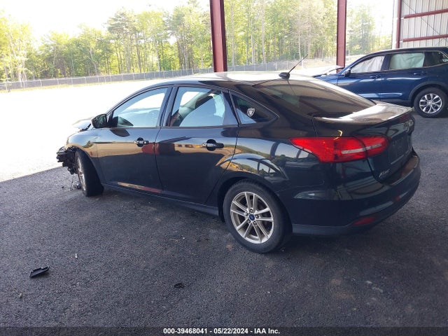 Ford FOCUS SE 2015 1FADP3F22FL200530 Image 3
