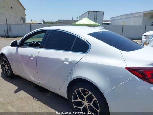2G4GL5EX2H9185822 Buick Regal Turbo Sport Touring