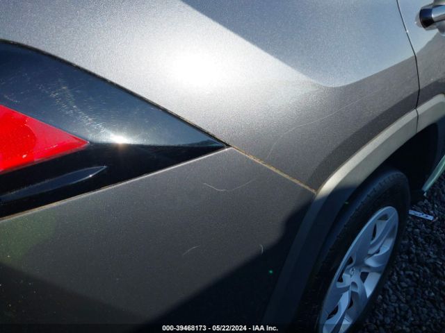 JTMG1RFV3KD501902 Toyota RAV4 LE