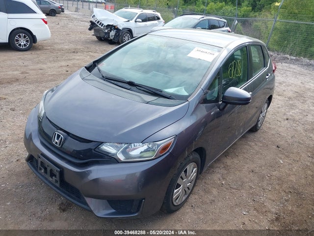 Honda FIT LX 2015 3HGGK5H52FM722888 Image 2