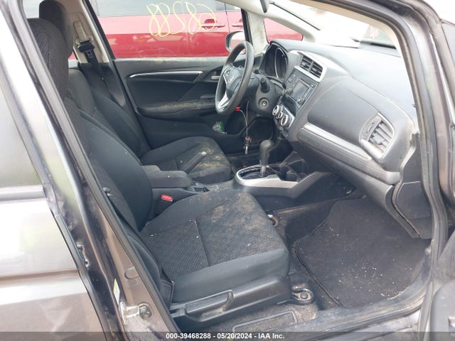 Honda FIT LX 2015 3HGGK5H52FM722888 Image 5