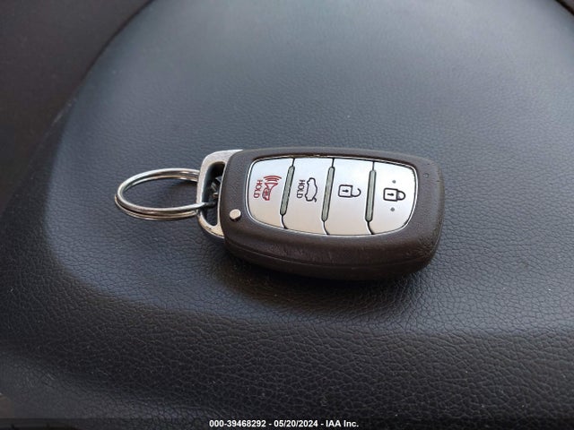 Hyundai Elantra Value Edition 2016 KMHDH4AE2GU645405 Image 11